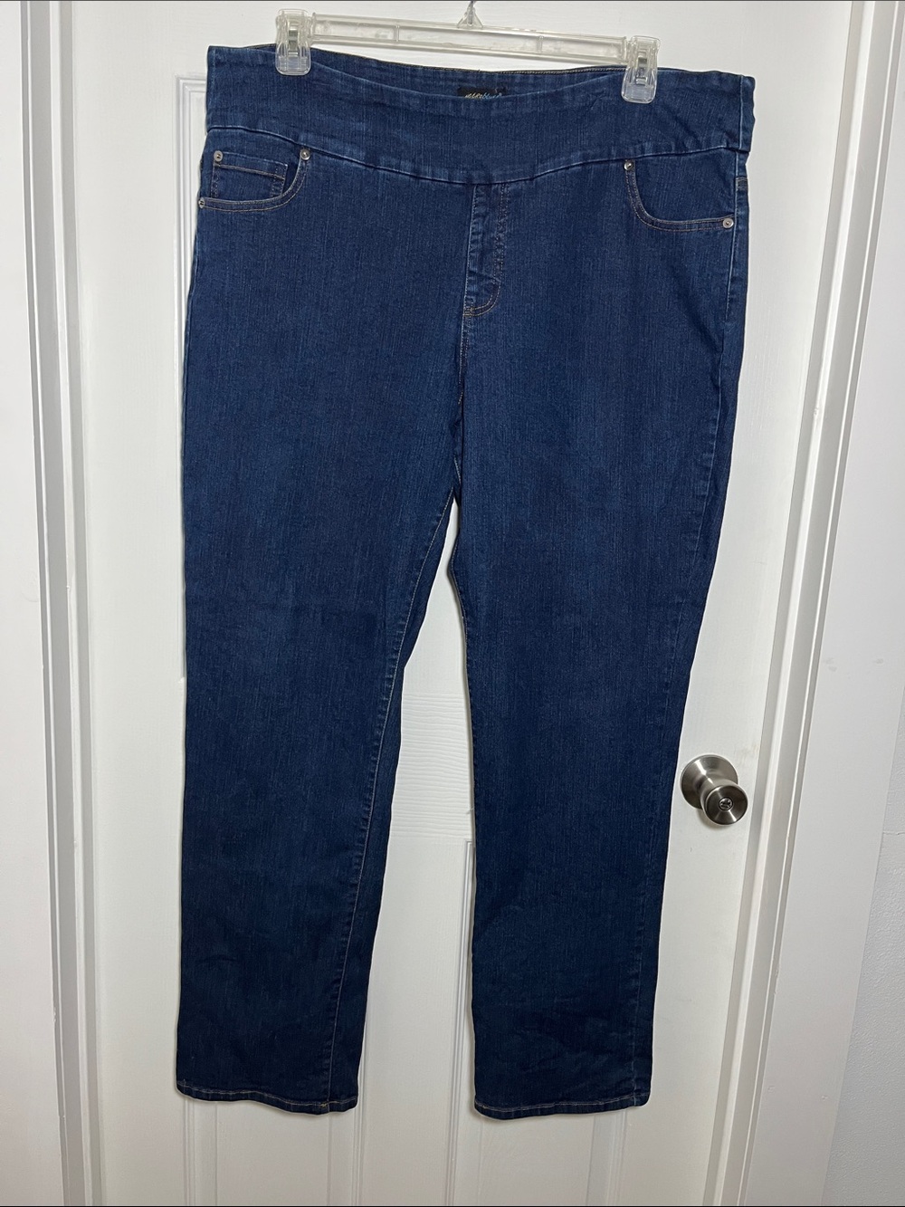 Metro Blues Pull-On Straight Leg Jeans in Dark Blue - Comfortable Stretch Denim